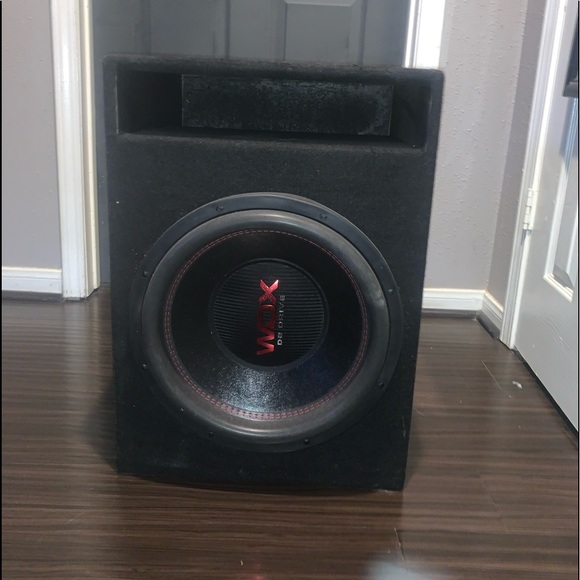 Speaker box for size 15 sub woofer DOES NOT COME WITH THE SPEAKER ONLY BOX - Picture 3 of 3